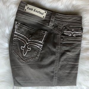 Rock Revival Curvy Crop